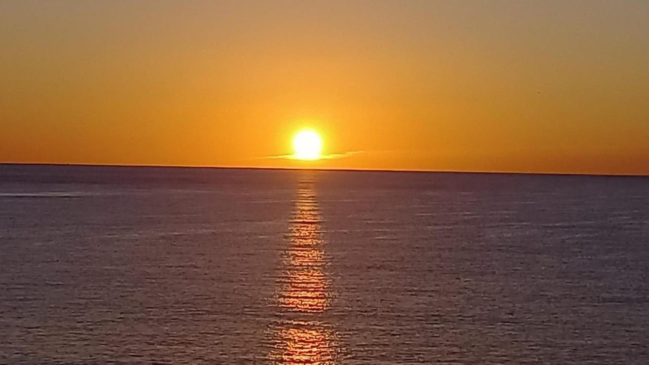 L'Ampolla Ronda del Mar Appartamento Esterno foto